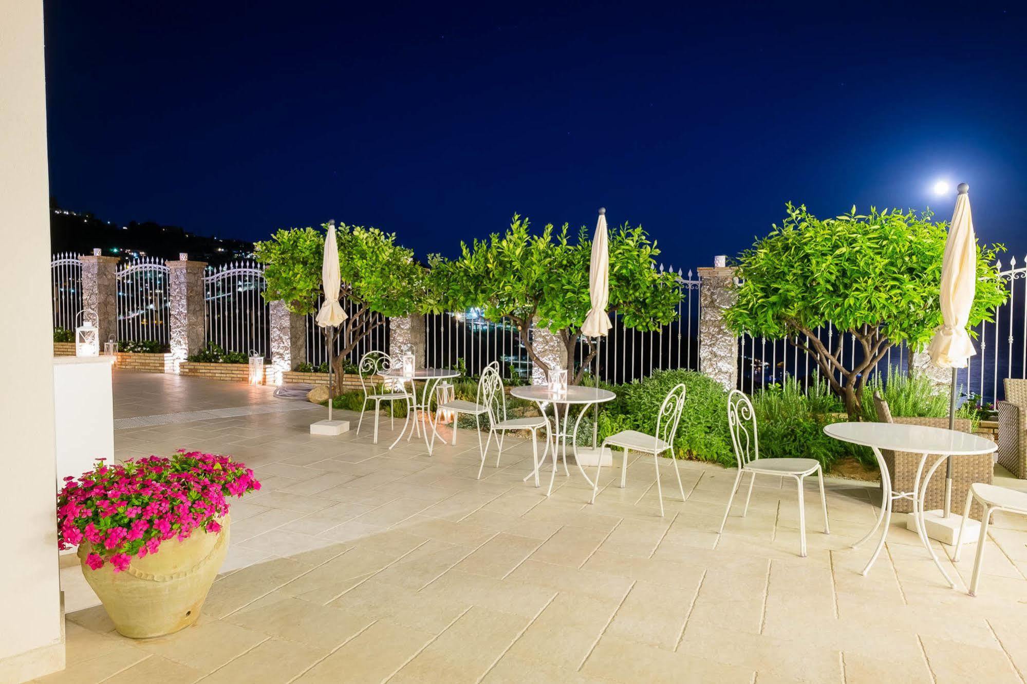 Sciccosa Guest House Taormina Eksteriør billede