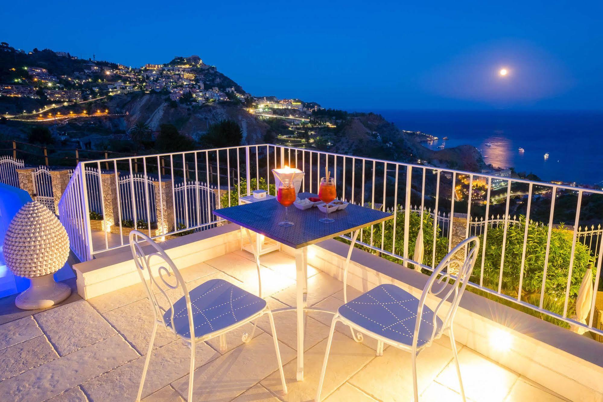 Sciccosa Guest House Taormina Eksteriør billede